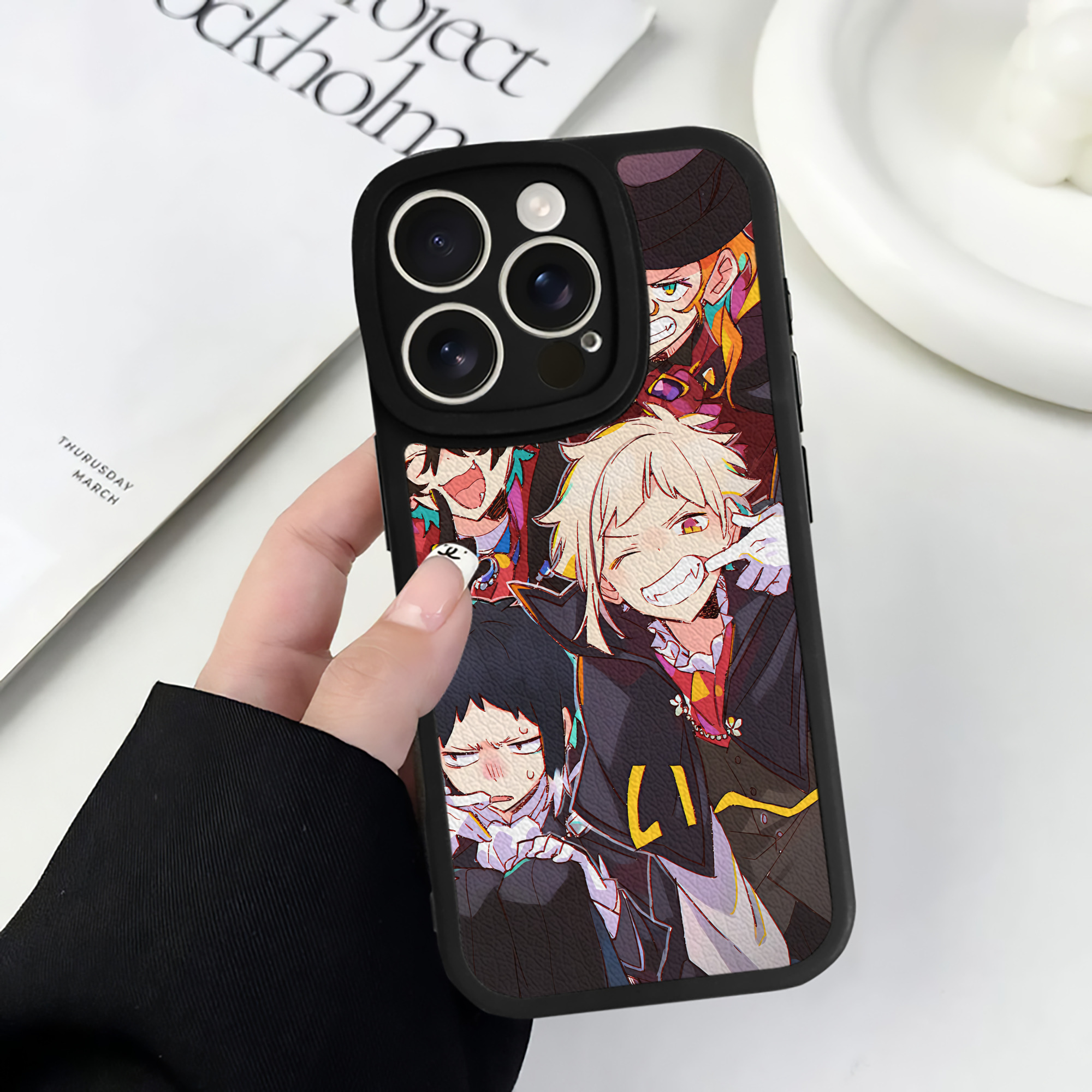 （画像用） 文豪ストレイドッグス Bungo Stray Dogs 【iPhone 16シリーズ対応】シリコンスマホケース（レザー調） 材質：シリコン